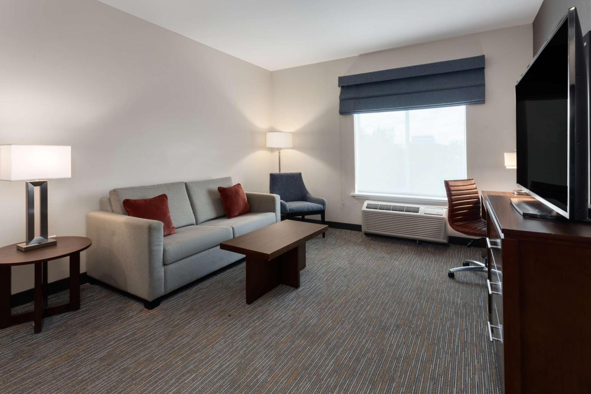 Hampton Inn By Hilton Nashville Airport Century Place Buitenkant foto
