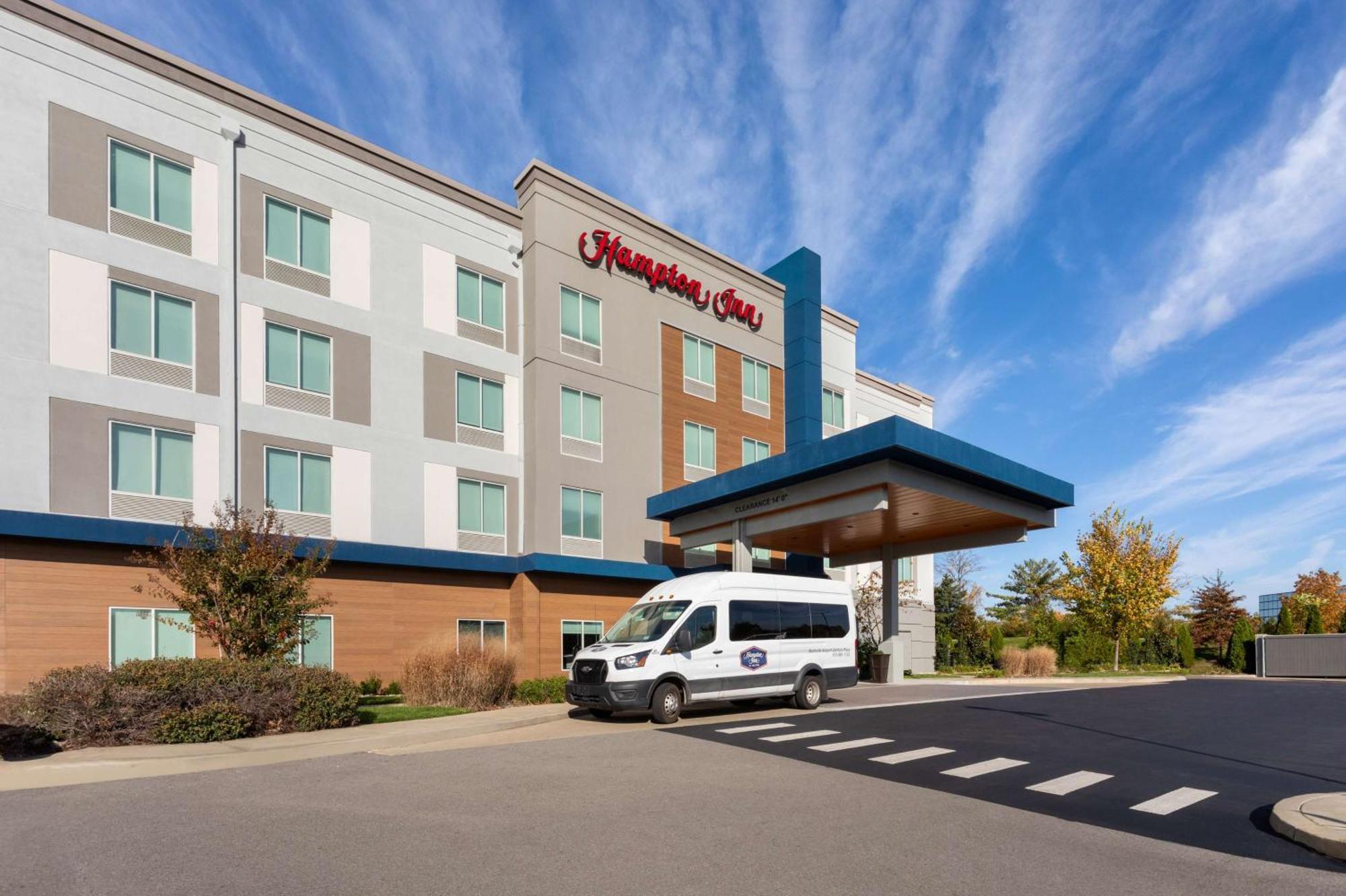 Hampton Inn By Hilton Nashville Airport Century Place Buitenkant foto