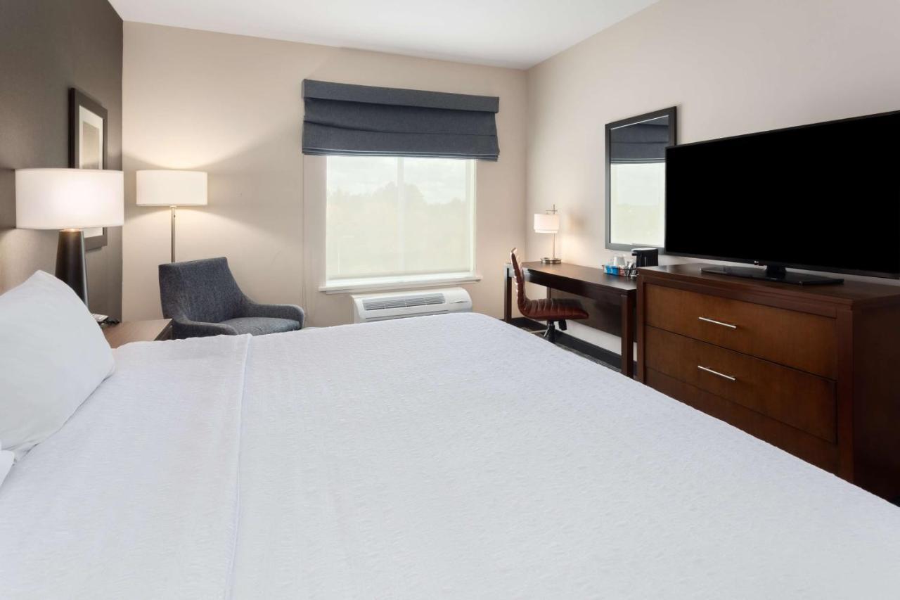 Hampton Inn By Hilton Nashville Airport Century Place Buitenkant foto