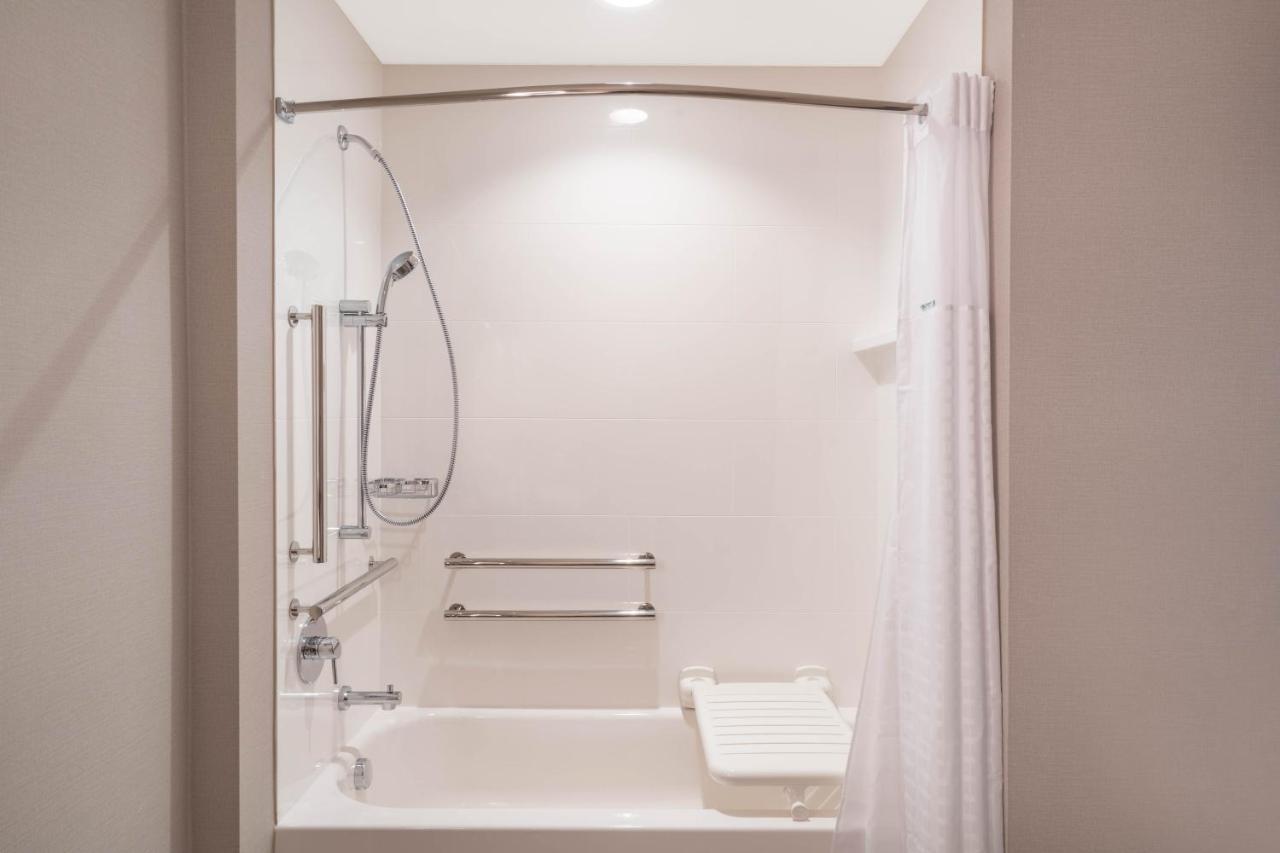 Hampton Inn By Hilton Nashville Airport Century Place Buitenkant foto